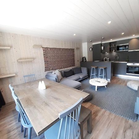 Appartement Skis Aux Pieds, 3 Chambres, Renove, Idealement Situe Pres Des Commerces A Courchevel 1650 - Fr-1-514-61 ภายนอก รูปภาพ